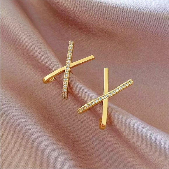 🌟Elegant Gold Plated Stud Earrings - Picture 2 of 4